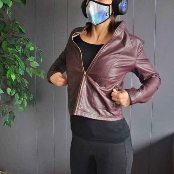 🖤5for30🖤Burgundy Vegan Leather Bomber - Picture 2 of 4